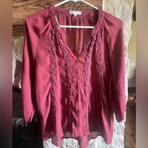 Women’s casual blouse, size sm. Burgundy in color (not red). Very cute w jeans.